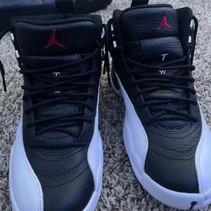 Jordan 12 playoffs Size 8